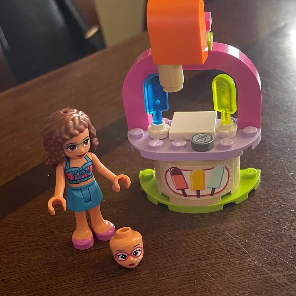 LEGO Friends Water Park 41720 373 Pieces Ages 6+ 100% Complete Set